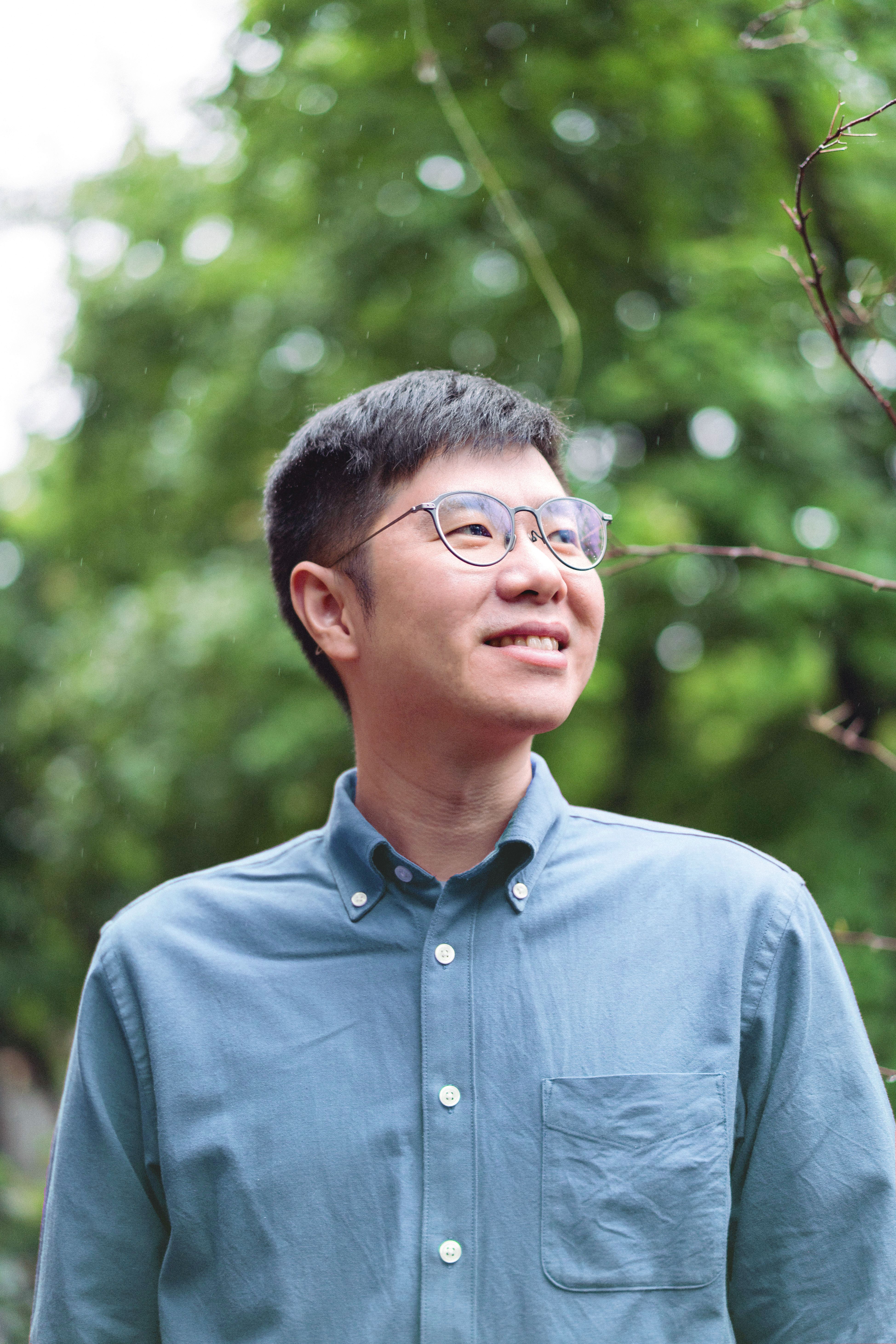 Chen-Shuo Hong